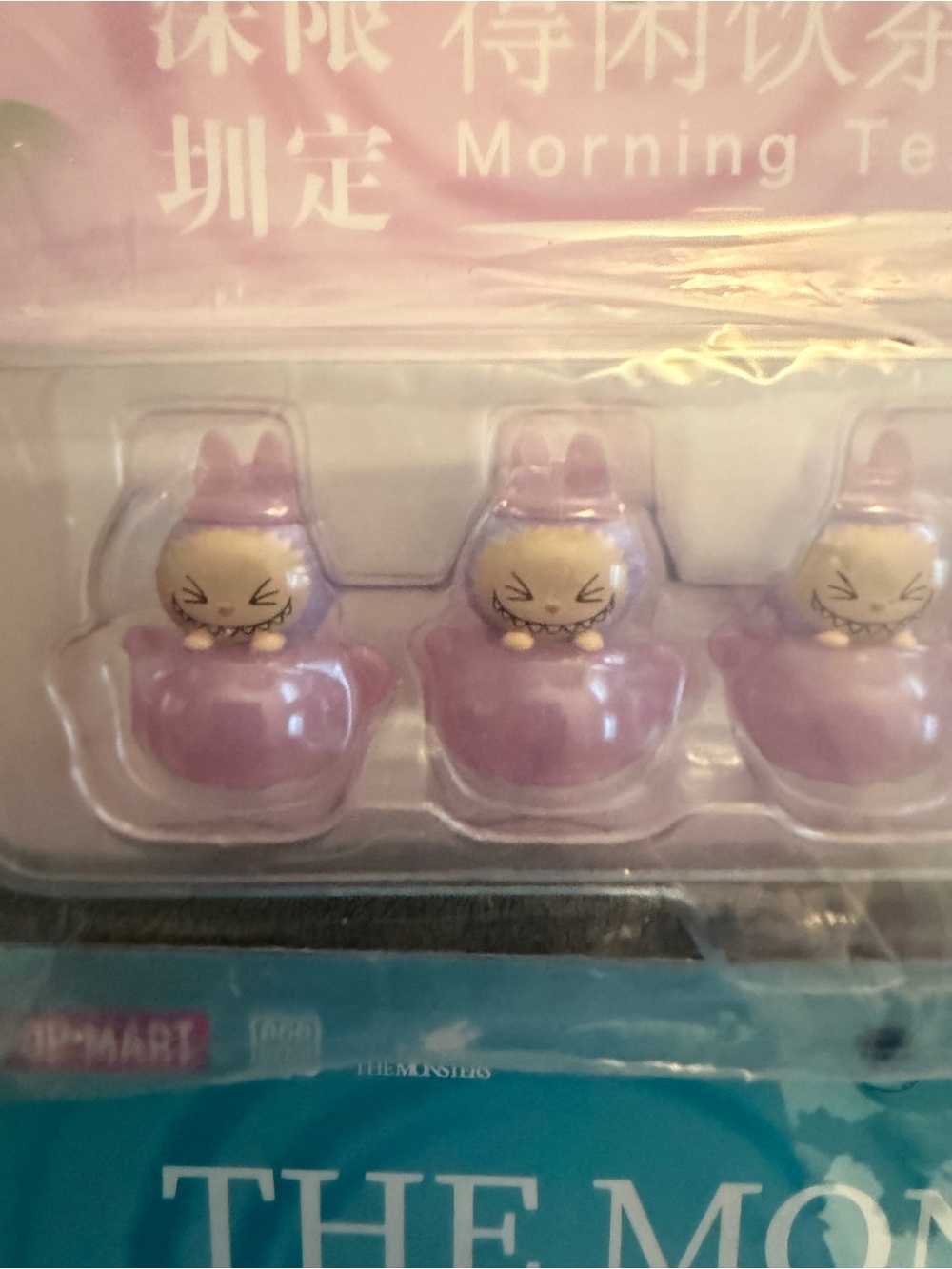 Limited edition 2 sets of The Monsters “Morning Tea “ Popbeans in pink and blue. - Picture 5 of 6